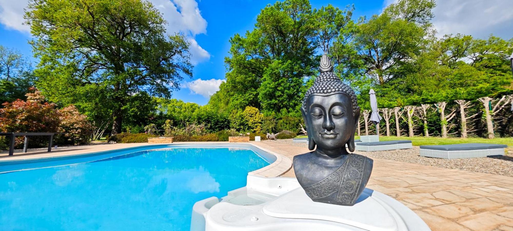 Villa Tagibao Avec Piscine Chauffee Et Spa Lesterps Eksteriør billede