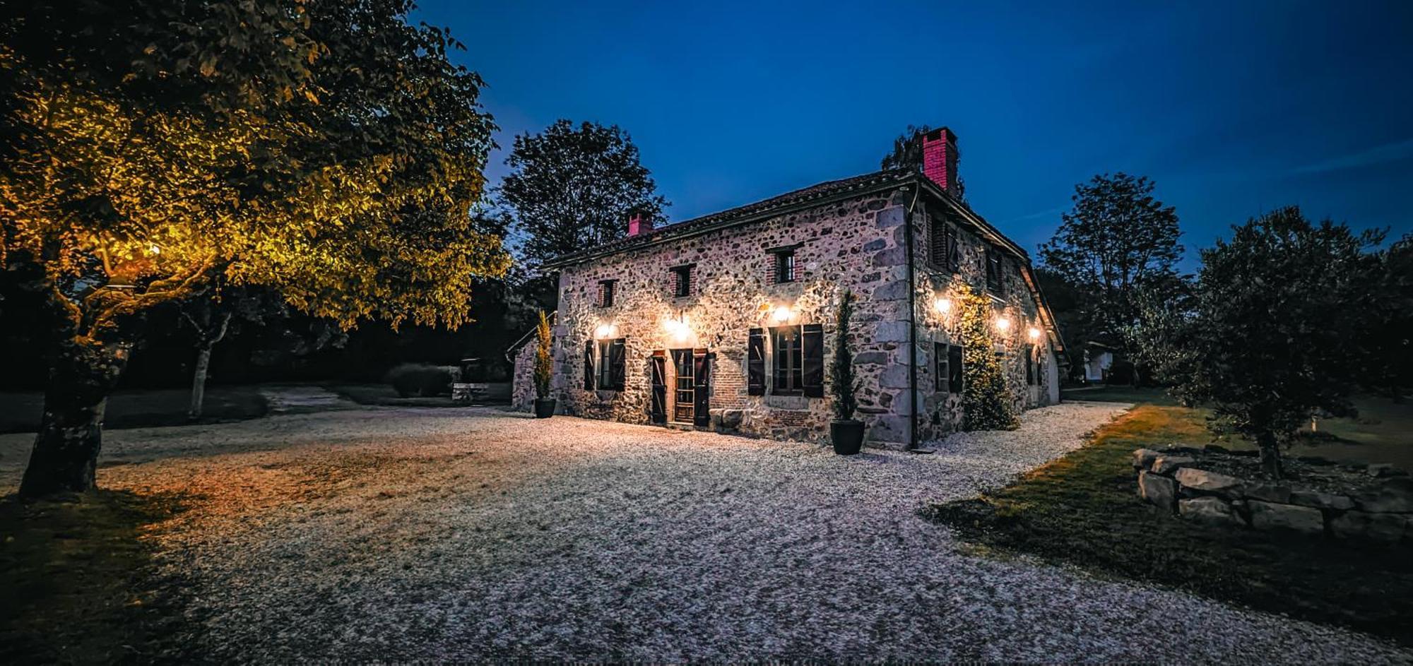Villa Tagibao Avec Piscine Chauffee Et Spa Lesterps Eksteriør billede