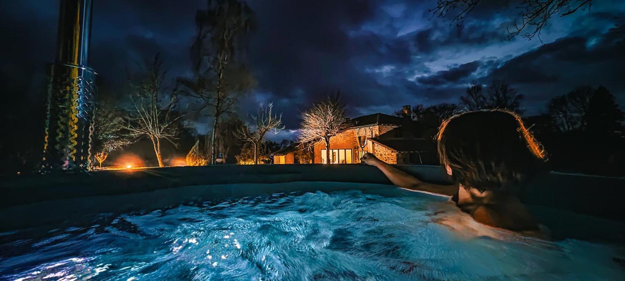 Villa Tagibao Avec Piscine Chauffee Et Spa Lesterps Eksteriør billede